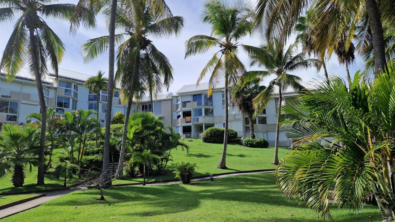 Grand Studio De 41 M², Vue Mer Et Jardin Tropical. Le Gosier  Eksteriør billede