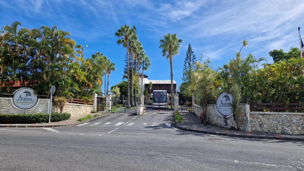 Grand Studio De 41 M², Vue Mer Et Jardin Tropical. Le Gosier  Eksteriør billede
